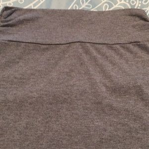 Med (8/10) gray maxi skirt